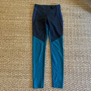 OUTDOOR VOICES multicolor block leggings sz S